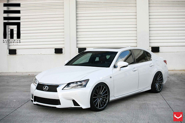 Фото дисков Vossen VFS-2 Глянцевый графит на Lexus GS IV