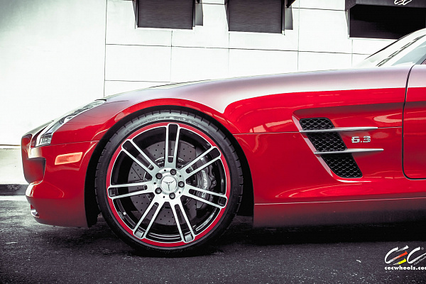 Фото дисков CEC C883 Сатиновый лак на Mercedes-Benz SLS AMG