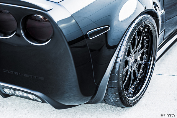 Фото дисков Strasse Wheels R10 Signature Другой цвет на Chevrolet Corvette C6