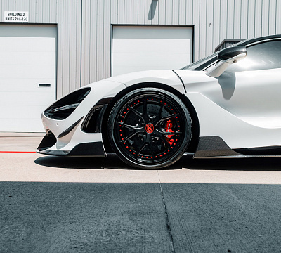 Фото дисков Strasse Wheels SM5R Deep Concave FS на McLaren 720S