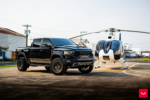 Фото дисков Vossen HFX-1 (6-Lug) Сатиновое темное золото на Ram 1500 V