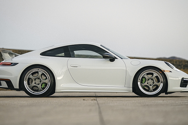 Фото дисков Rotiform CUP Матовый графит на Porsche 911 VIII