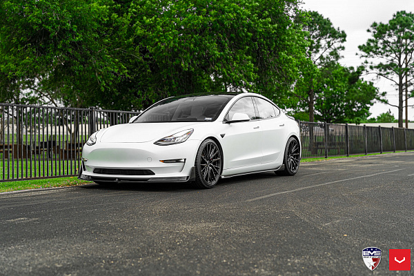 Фото дисков Vossen HF-4T Алмазная проточка на Tesla Model 3