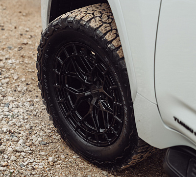 Фото дисков Vossen HFX-1 (6-Lug) на Lexus LX IV