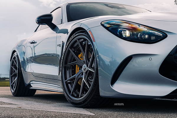 Mercedes Benz AMG GT55 CoupeLi