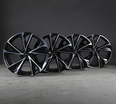 Audi 5 V Spoke Structur RS C8