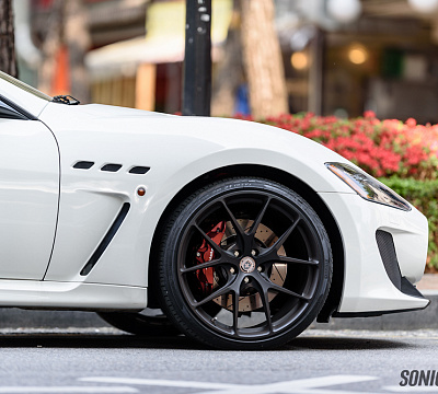 Фото дисков HRE P101 на Maserati GranTurismo I