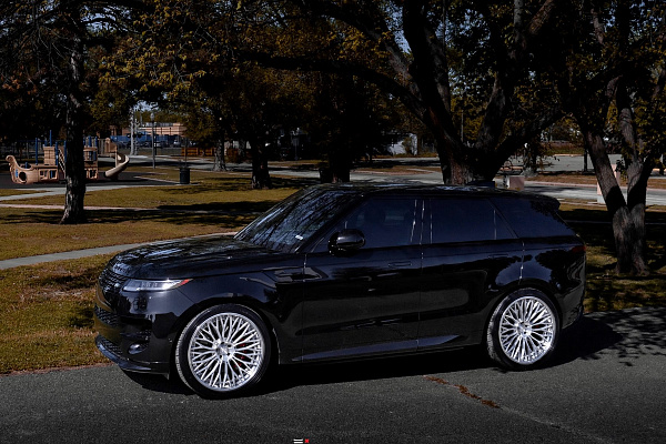 Фото дисков Anrky RF-340 Глянцевый лак на Range Rover Sport III