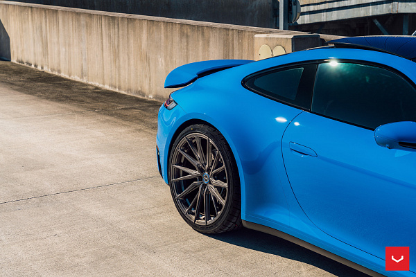 Фото дисков Vossen HF-4T Сатиновый графит на Porsche 911 VIII