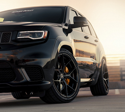 Фото дисков Vossen HF-5 на Jeep Grand Cherokee IV