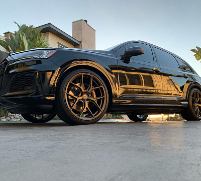 Фото дисков Vossen HF-5 на Audi Q7 (4M)