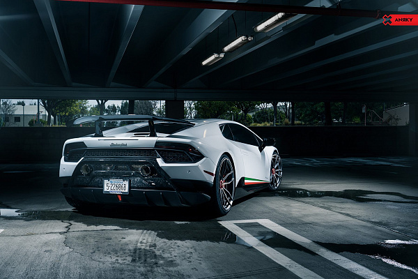 Фото дисков Anrky AN21 Черный матовый на Lamborghini Huracan