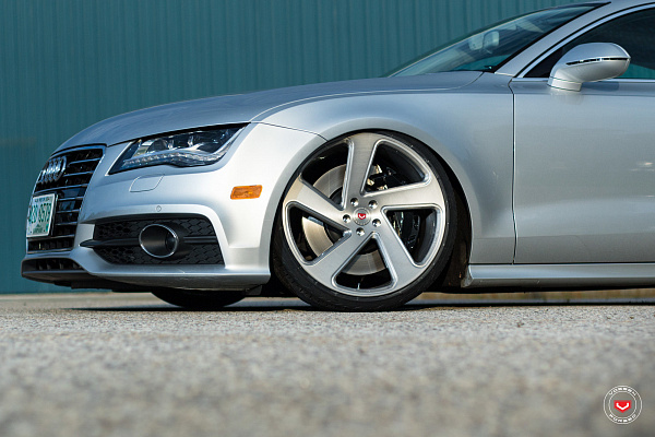 Фото дисков Vossen CG-210T Глянцевый лак на Audi A/RS 7 (4G)