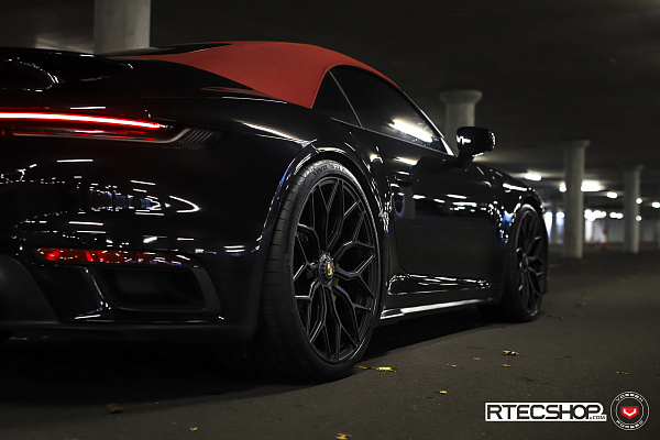 Фото дисков Vossen S17-01 Черный сатин на Porsche 911 VIII