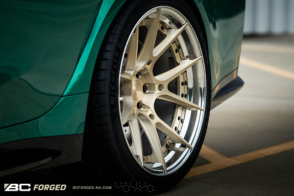Фото дисков BC Forged HCA165 Сатиновая шампань на BMW 3/M3 (G2x/G80)