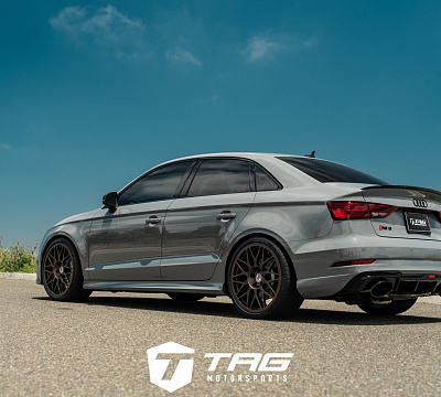Фото дисков HRE 300M на Audi A/S/RS 3 (8V)