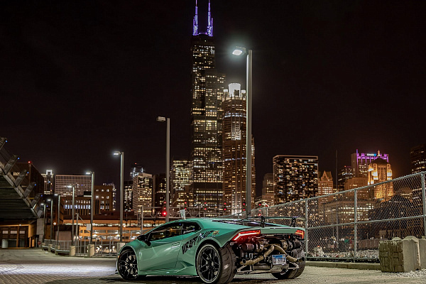 Фото дисков Anrky AN11 Черный глянец на Lamborghini Huracan