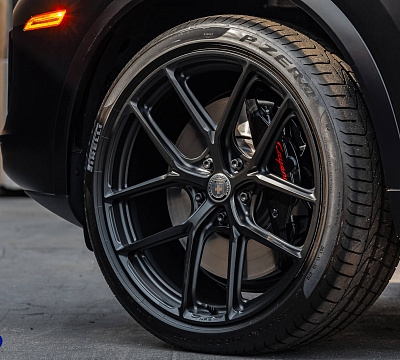 Фото дисков HRE P101SC на Porsche Cayenne III