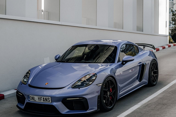 Фото дисков Brixton Forged PF7-RS Черный сатин на Porsche Cayman III