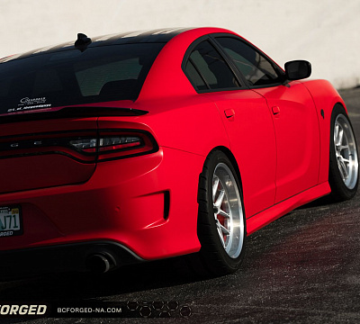 Фото дисков BC Forged LE52 // MLE52 на Dodge Charger VII