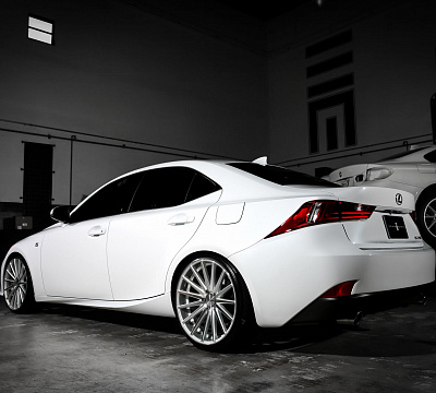 Фото дисков Vossen VFS-2 на Lexus IS II