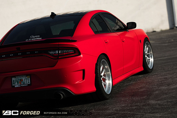 Фото дисков BC Forged LE52 // MLE52 Глянцевый лак на Dodge Charger VII