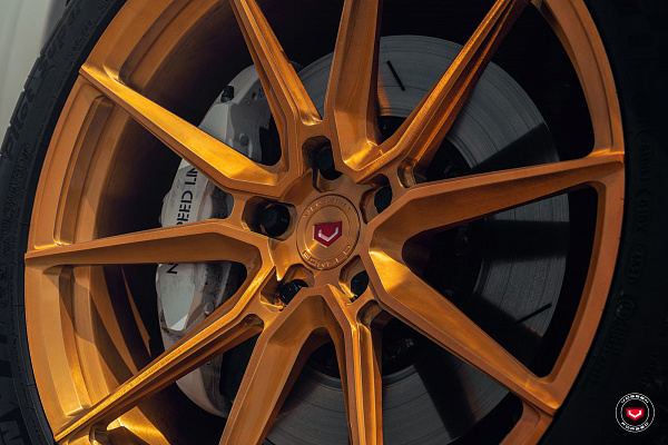 Фото дисков Vossen EVO-2 Глянцевая медь на Jeep Grand Cherokee IV