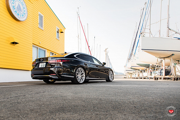 Фото дисков Vossen S17-01 Глянцевый лак на Lexus LS IV