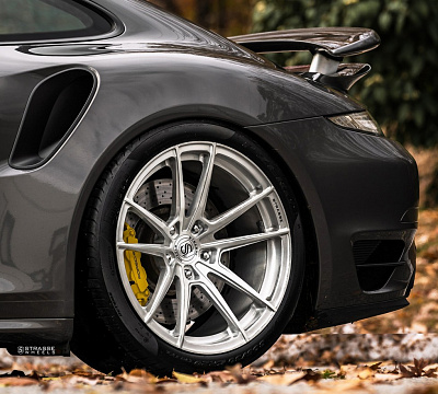 Фото дисков Strasse Wheels SV1 Deep Concave Monoblock на Porsche 911 VII