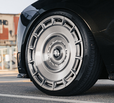 Фото дисков Vossen UV-7 на Rolls-Royce Ghost II