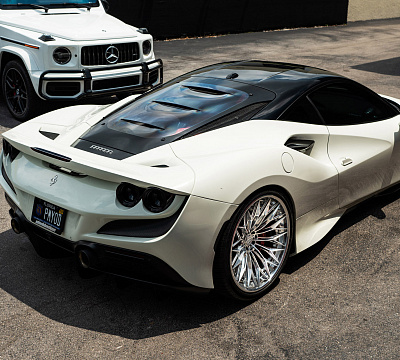 Фото дисков 1886 Wheels G015 на Ferrari F8