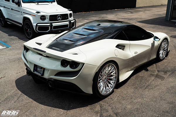 Фото дисков 1886 Wheels G015 Полированный лак на Ferrari F8