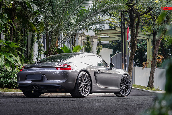Фото дисков Anrky AN20 Глянцевый тонированный лак на Porsche Cayman II