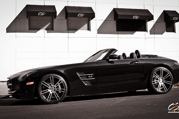 Фото дисков CEC C883 Сатиновый лак на Mercedes-Benz SLS AMG