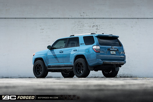 Фото дисков BC Forged LE61 // MLE61 Черный матовый на Toyota 4Runner V