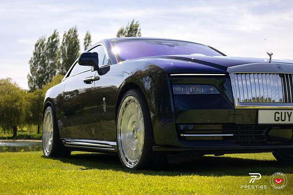 Фото дисков NOVITEC SP3 Глянцевый лак на Rolls-Royce Spectre