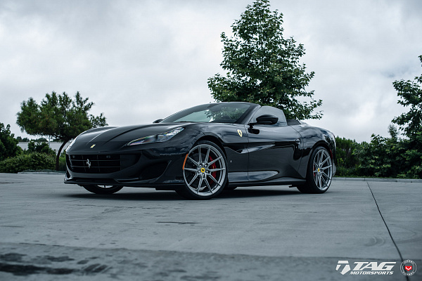 Фото дисков NOVITEC NF8 Серебро на Ferrari Portofino