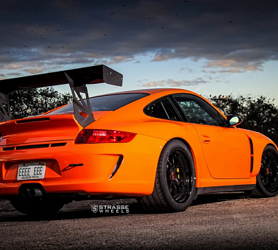 Фото дисков Strasse Wheels R10 Performance на Porsche 911 VI