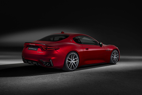Фото дисков Maserati Astreo  на Maserati GranTurismo II