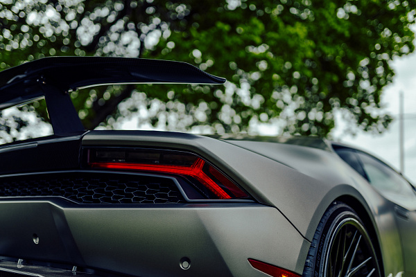 Фото дисков Strasse Wheels SV10M Deep Concave FS Другой цвет на Lamborghini Huracan