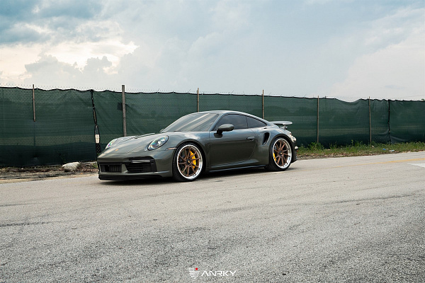 Фото дисков Anrky AN33 Сатиновая бронза на Porsche 911 VIII