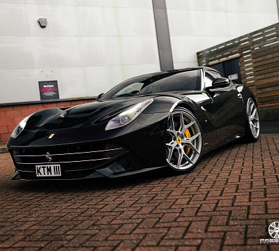 Фото дисков Vossen HF-5 на Ferrari F12