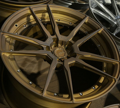 ADV.1 ADV5.2 M.V2 CS