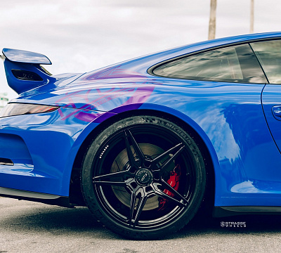 Фото дисков Strasse Wheels SV2 Deep Concave Monoblock на Porsche 911 VII