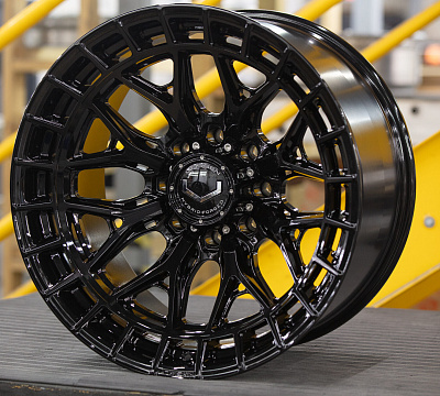 Vossen HFX-1 (8-Lug)