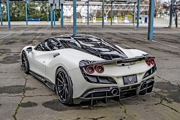 Фото дисков Strasse Wheels SV10 Deep Concave FS Черный глянец на Ferrari SF90