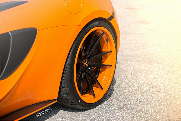 Фото дисков Strasse Wheels SV1 Deep Concave FS Другой цвет на McLaren 570S