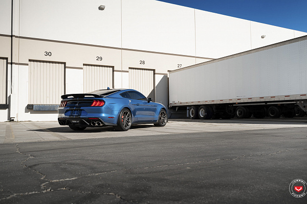 Фото дисков Vossen M-X2 Сатиновый графит на Ford Mustang VI