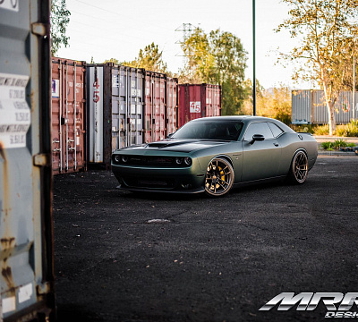 Фото дисков MRR M392 на Dodge Challenger III