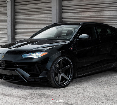 Фото дисков Anrky RS5.3 на Lamborghini Urus